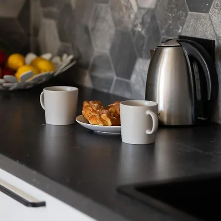 Exceptional For 4 Guests With Parking By Renters * وارسو