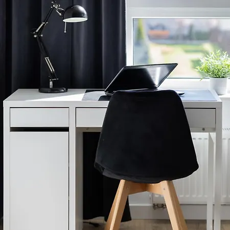 Exceptional For 4 Guests With Parking By Renters